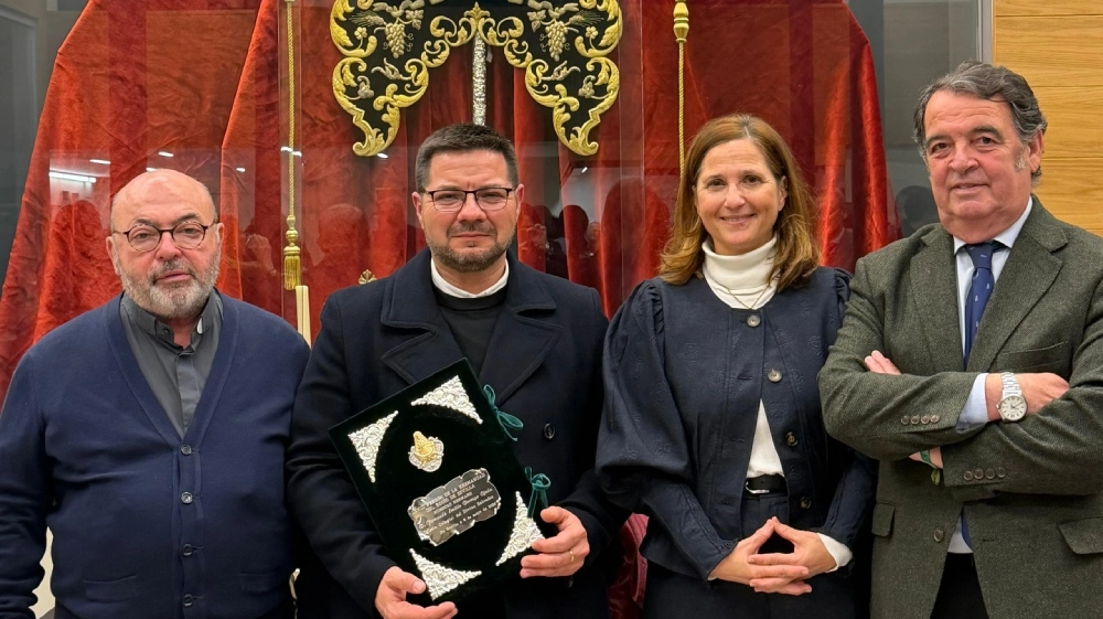 Entrega de las pastas del Pregón de la Romería 2026